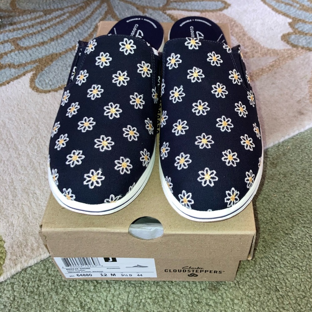 Size 12 Clarks slip-ons